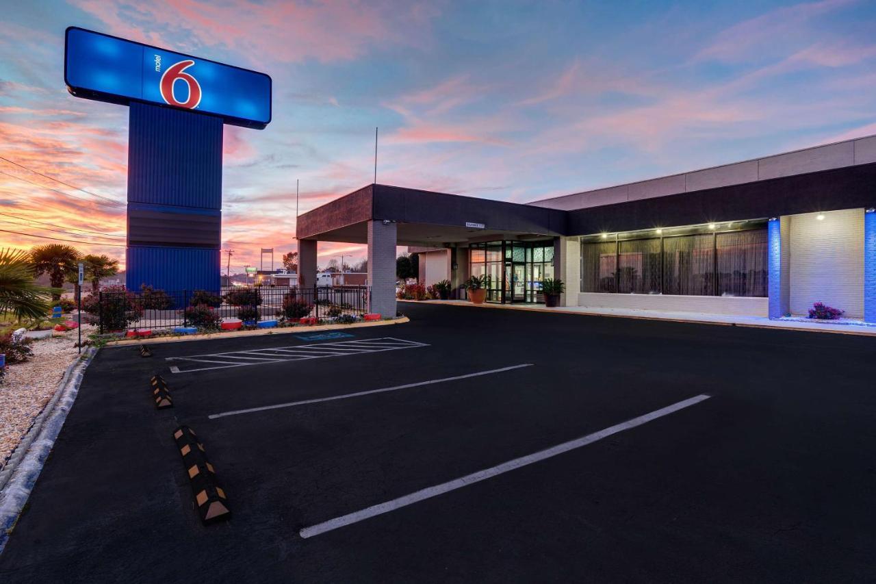 Motel 6 Burlington Exteriör bild
