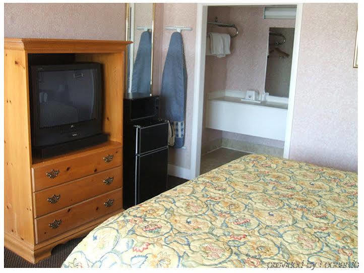 Motel 6 Burlington Exteriör bild