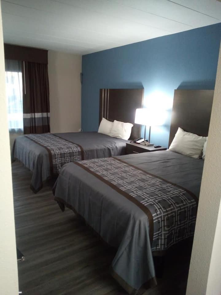Motel 6 Burlington Exteriör bild