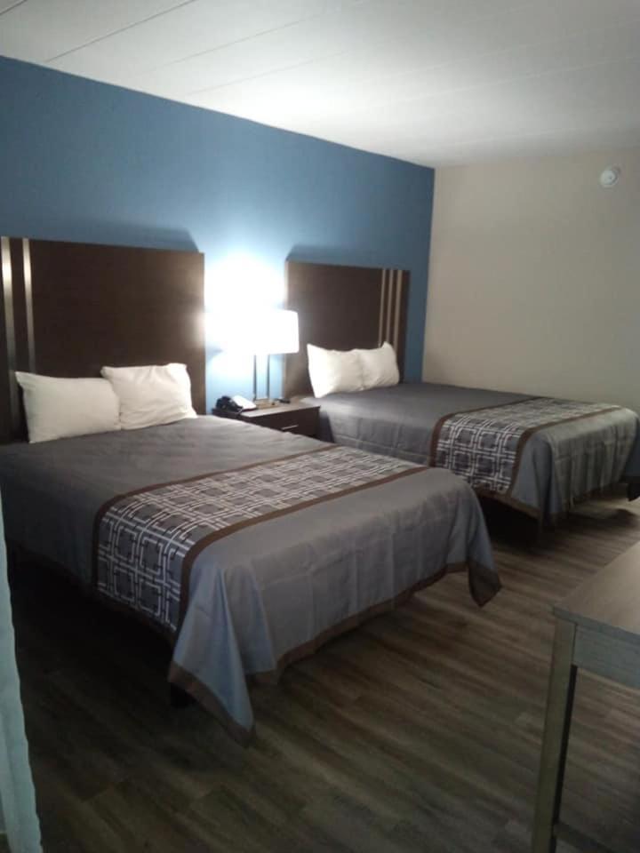 Motel 6 Burlington Exteriör bild